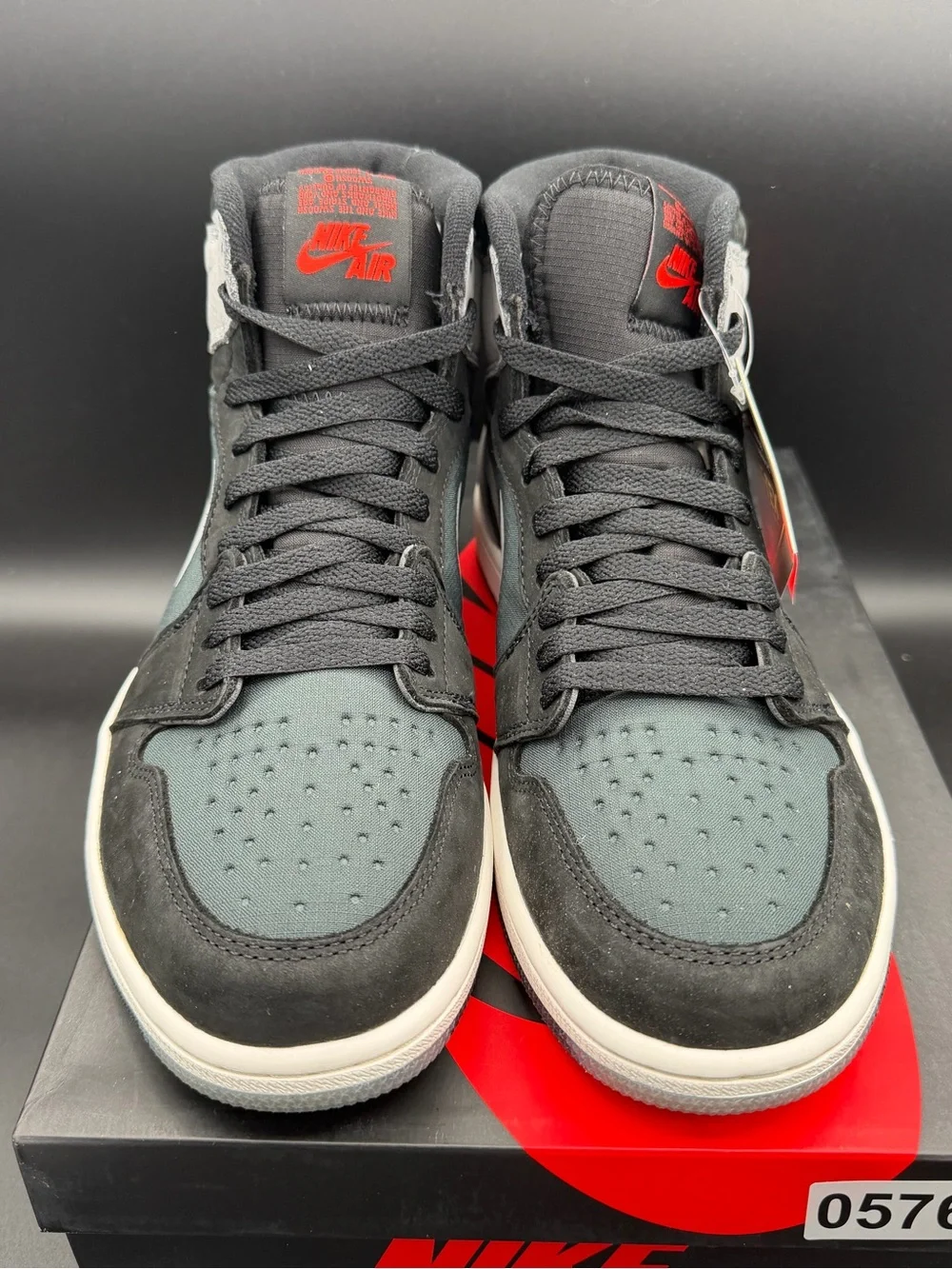 Nike Air Jordan 1 Mid GORE-TEX - Black/Gray/Green